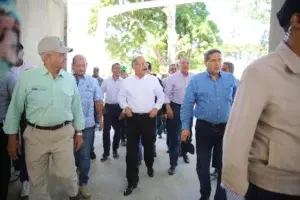 Danilo constata conversión pequeños agricultores agroempresarios en Sánchez Ramírez