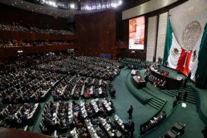 El Congreso mexicano abre sesión para la investidura de López Obrador