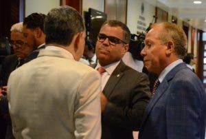 Fiscales aseguran Rondón utilizó sus empresas para pagar sobornos