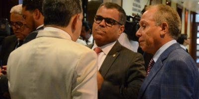 Fiscales aseguran Rondón utilizó sus empresas para pagar sobornos