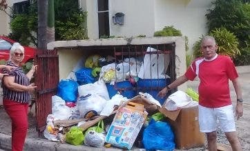 Vecinos de Costa Verde se quejan por cúmulo basura