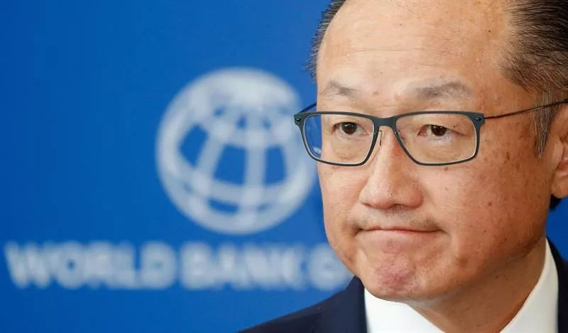 Dimite el presidente del Banco Mundial, Jim Yong Kim