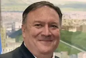 Mike Pompeo llega al Congreso Nacional para toma de posesión de Abinader