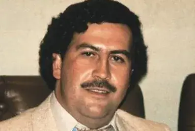 En París abren una discoteca en honor a Pablo Escobar