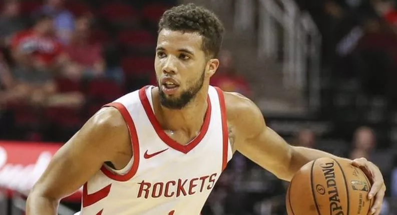 Rockets envían Carter-Williams a Chicago Bulls