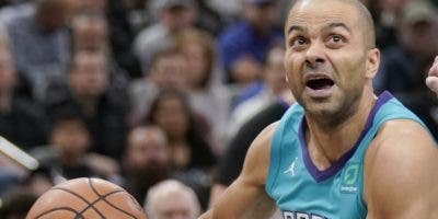 Tony  Parker, recibido con “vivas” en su antigua casa