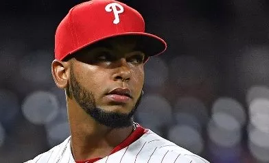 Domínguez  anhela ser clave en bullpen Filis