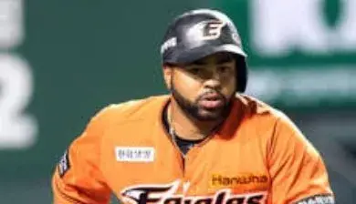 Wilin Rosario busca trabajo para volver a Grandes Ligas