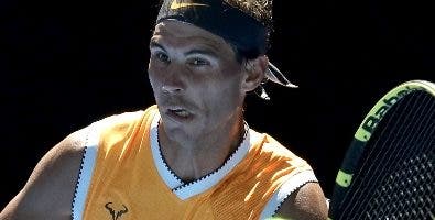 Nadal y Sharapova ganan en Australia