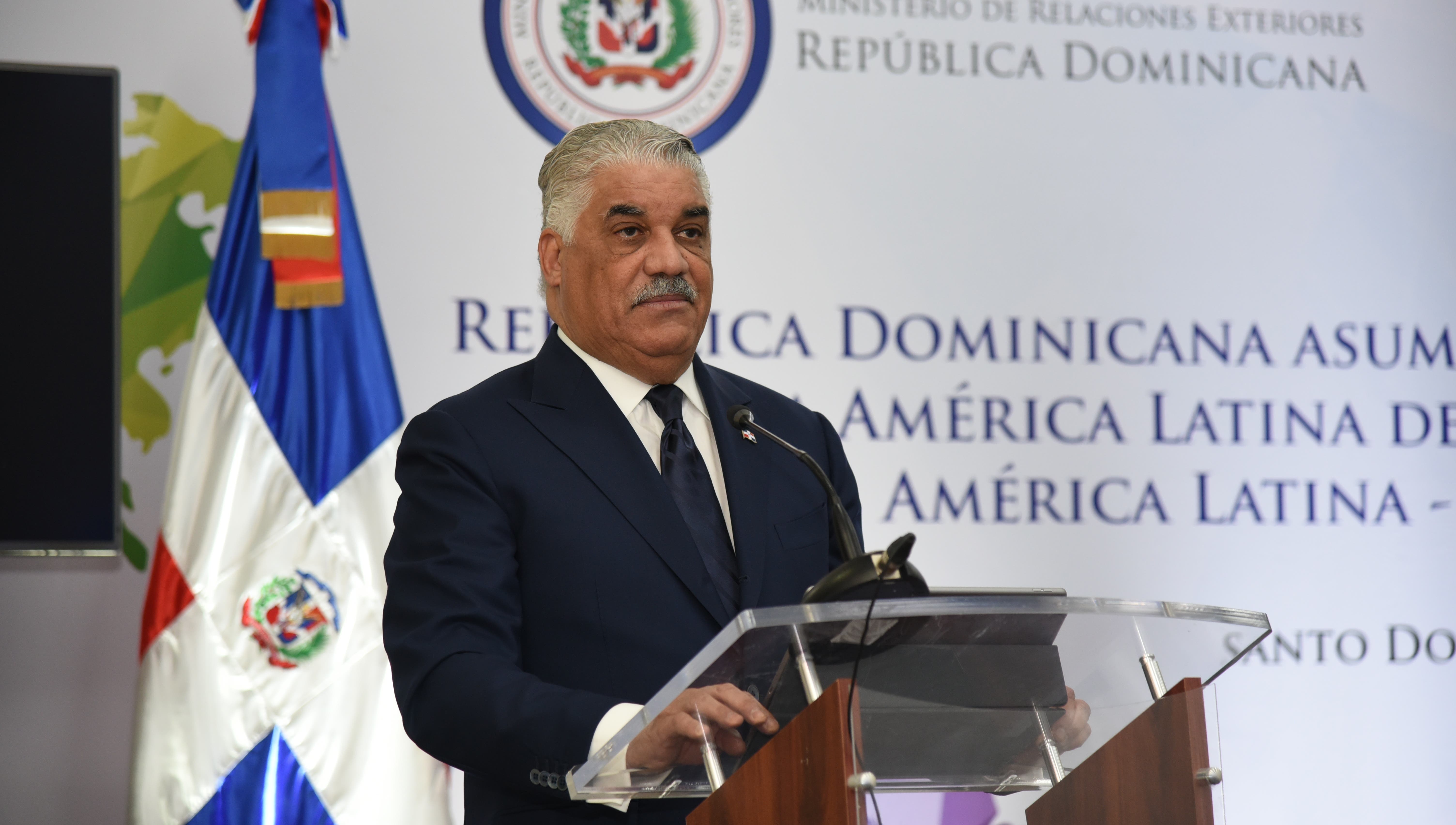 Canciller Miguel Vargas viaja a Antigua y Barbuda; inaugurará embajada y firmará acuerdos