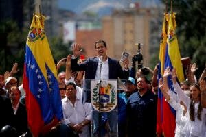 Donald Trump reconoce a Guaidó como presidente legítimo “interino” de Venezuela