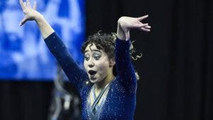 La gimnasta Katelyn Ohashi logró un 10 perfecto e hizo explotar las redes sociales