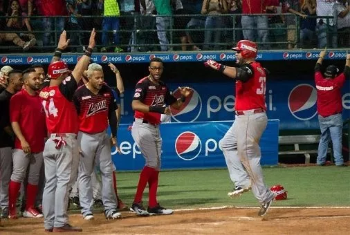 Aún rebelde, Venezuela confirma participará en Serie del Caribe