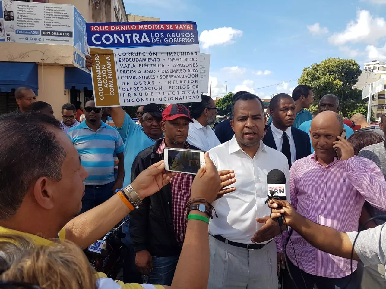 Miembros Falpo protestan en Palacio de Justicia en demanda libertad de compañeros lanzaron heces fecales contra  SCJ