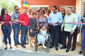 PCR y fundación entregan una casa a familia de escasos recursos en Mao