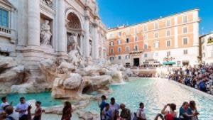 La millonaria disputa entre la Iglesia católica y la ciudad de Roma por las monedas de la Fontana di Trevi