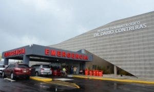 Corto circuito en aire acondicionado provoca conato de incendio en hospital Darío Contreras