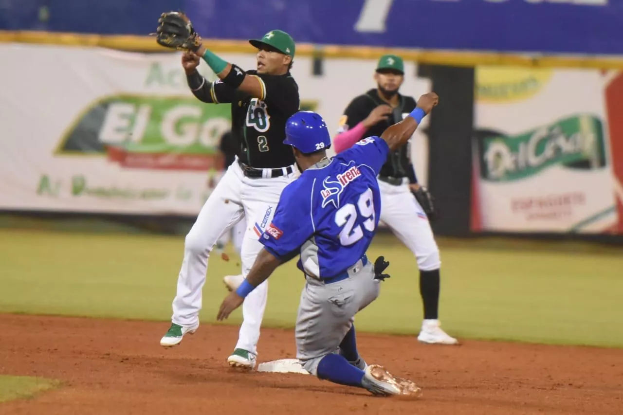 Toros y Estrellas empatados en primer lugar; Licey eliminando en la postemporada