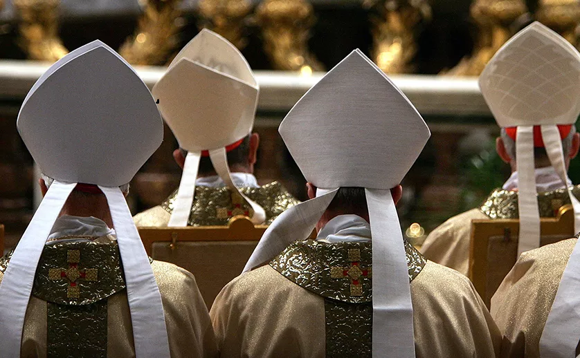 Diócesis en EEUU identifican a más de mil sacerdotes acusados de abuso sexual