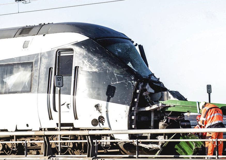 Accidente de tren en Dinamarca deja 6 muertos y 16 heridos