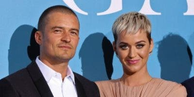 La cantante Katy Perry anuncia su compromiso con el actor Orlando Bloom
