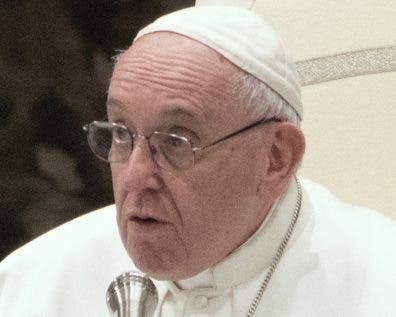 Papa lamenta falta de planes contra hambre