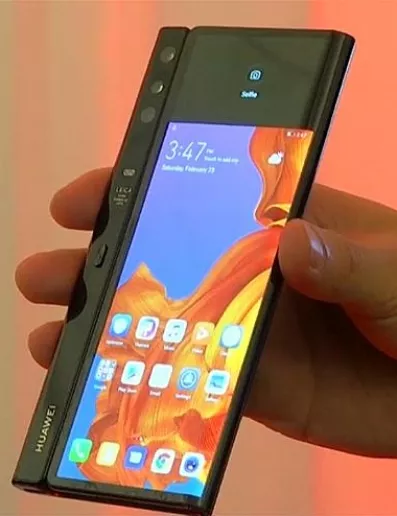 Huawei lanza móvil plegable Mate X