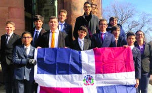 Estudiantes dominicanos debaten Universidad Harvard