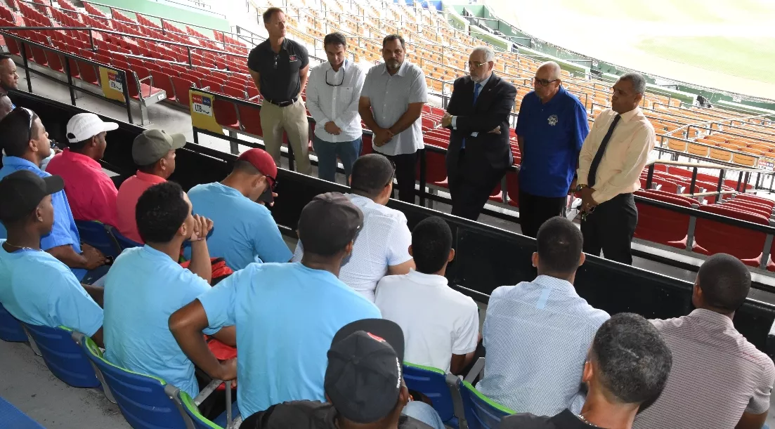 Liga béisbol RD realiza “tryout” para árbitros