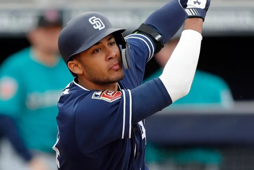 Tatis Jr. regresa luego de sacarse la muela del juicio