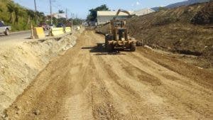 Critican lentitud con que son ejecutados trabajos de reconstrucción maltrecha carretera Puerto Plata-Navarrete