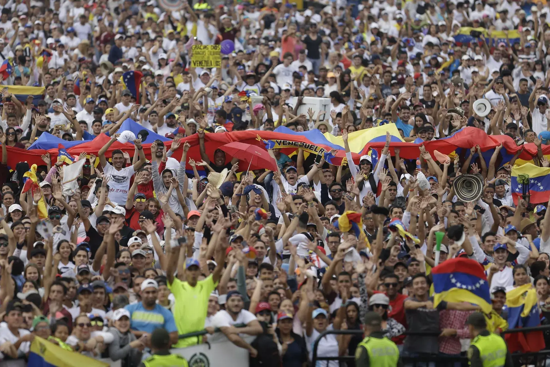 Comienza en Cúcuta el multitudinario concierto “Venezuela Aid Live»