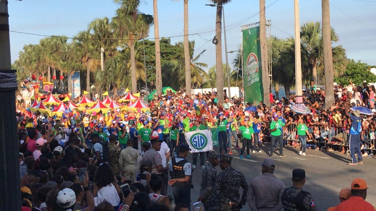 Realizan Carnaval de Santo Domingo en el Malecón este domingo