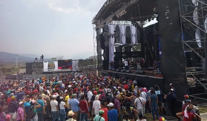 Salen del aire en Venezuela canales que transmitían concierto por ayudas