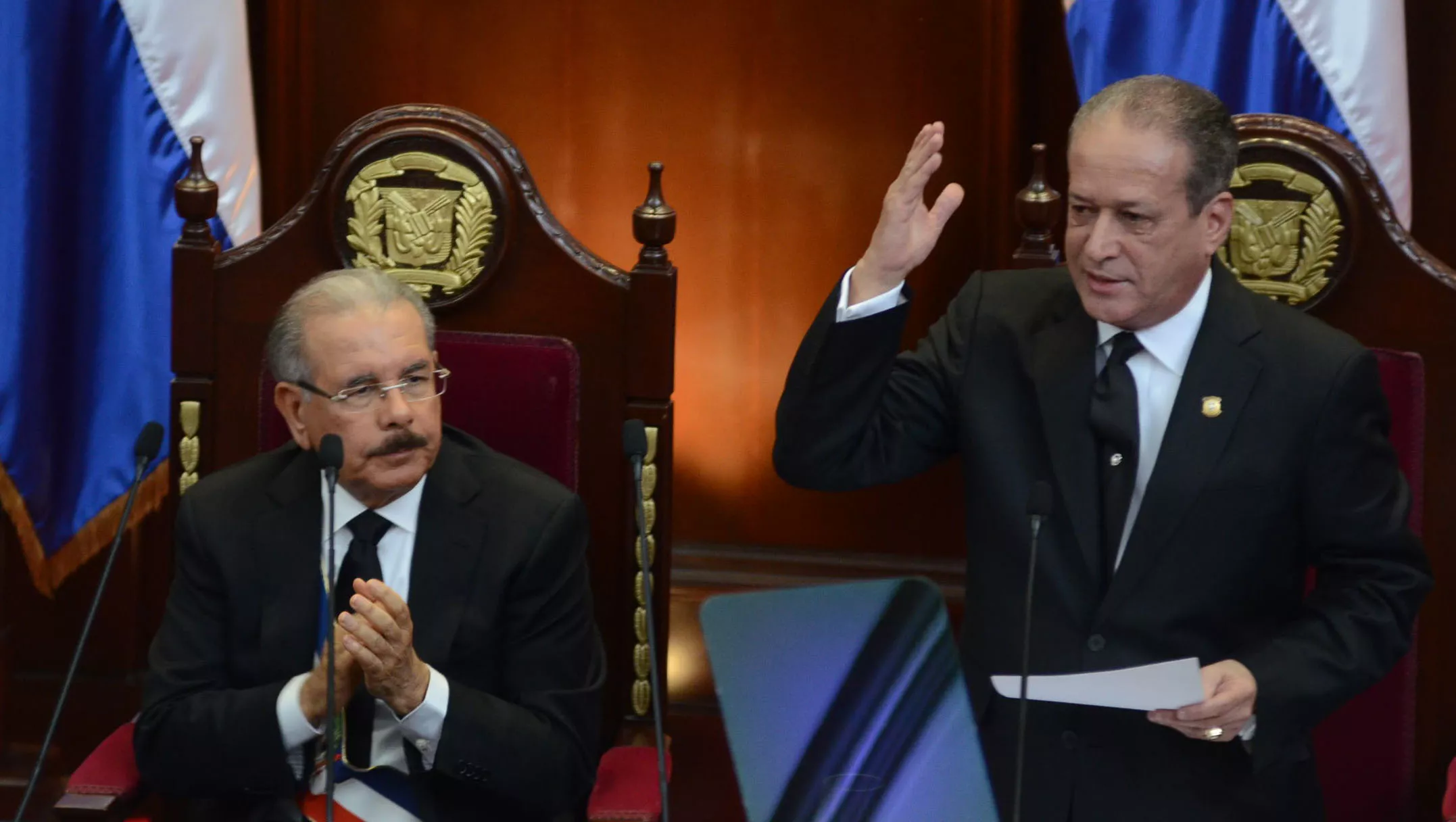 9. El presidente del Senado, Reinaldo Pared Pérez, pronuncia su discurso en la Reunión Conjunta de las Cámaras Congresuales. Foto José de León.