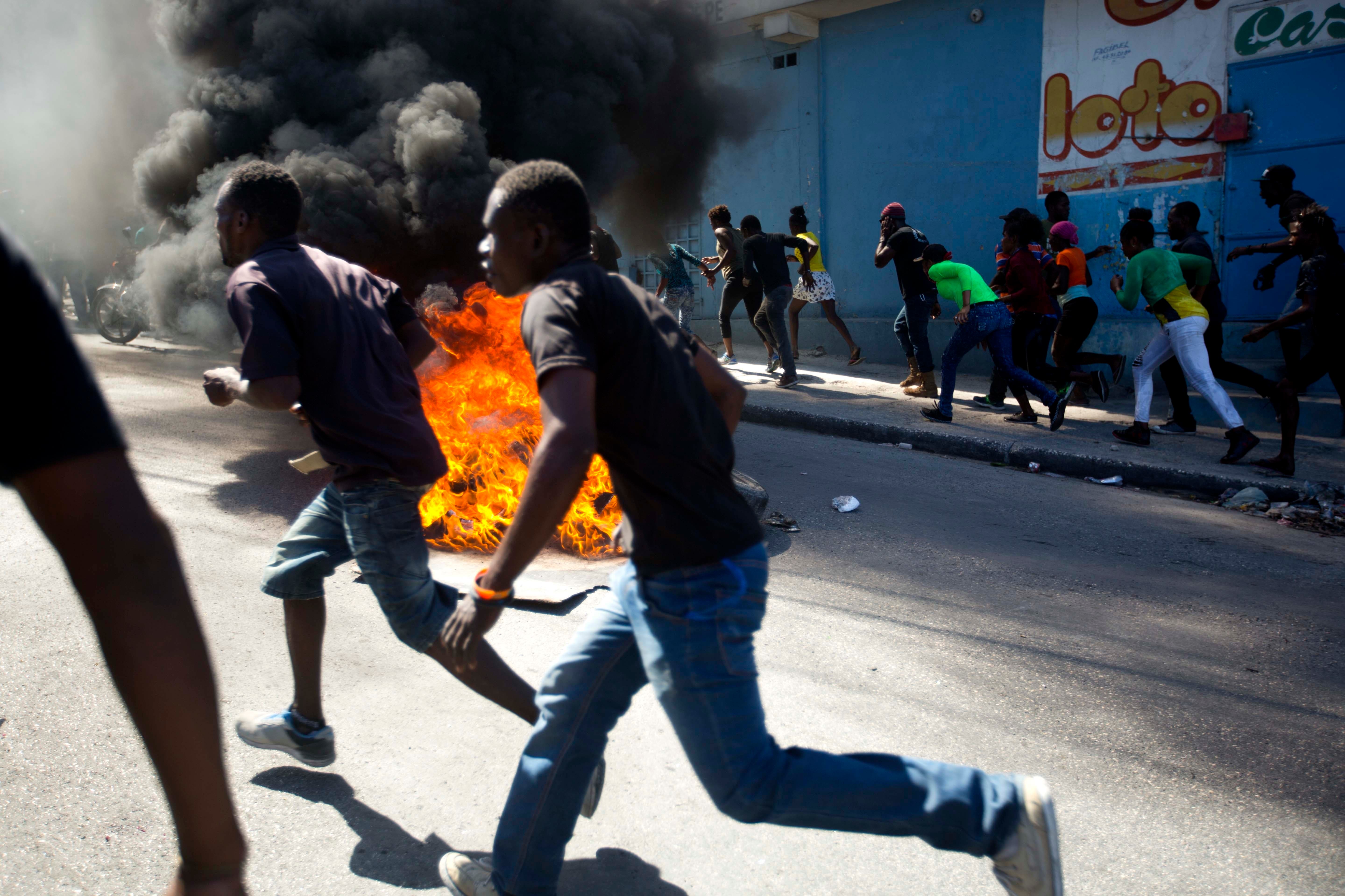 La tensión persiste en Haití en quinto día de protestas contra el Gobierno