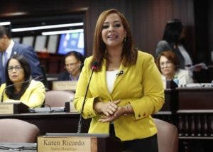 Danilo Medina designa a la diputada Karen Ricardo directora de los Programas Especiales de la Presidencia