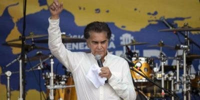 “El Puma” dice que deja puerta abierta a candidatura a Presidencia venezolana