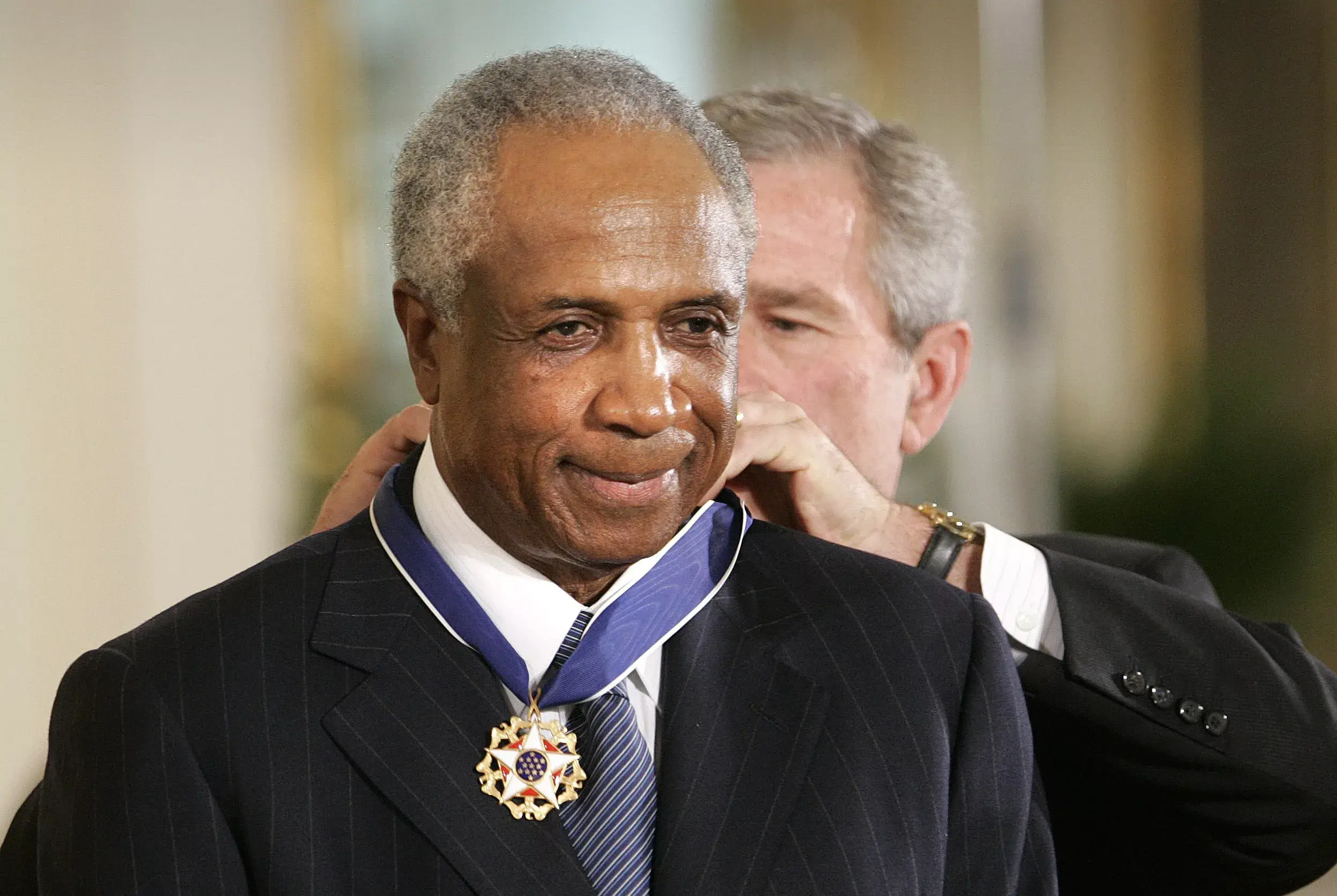 Fallece Frank Robinson, miembro del Salón de la Fama y primer mánager de raza negra en MLB