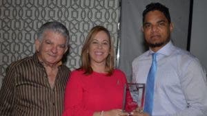 Puerto Plata Village premia agencias y presenta proyecto