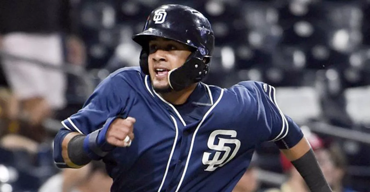 Fernando Tatis no juega de inicio con Padres, por dolor de muslo