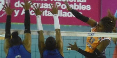 Las Caribeñas vencen las Guerreras en voli