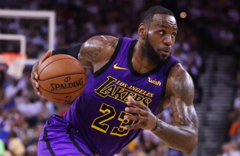 Los Lakers deciden que LeBron se vaya a descansar