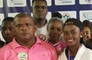 Monte Plata se corona en nacional de judo