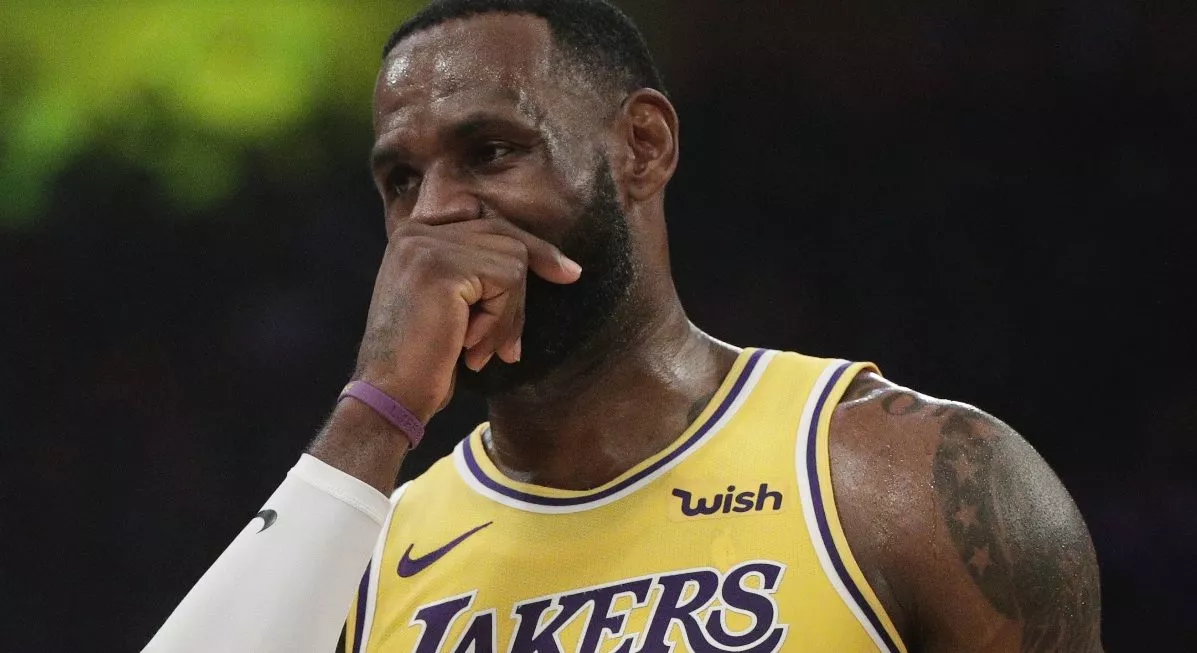 El sueño de los Lakers se hace una pesadilla