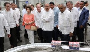 Presidente Danilo Medina inaugura una planta productora de lácteos