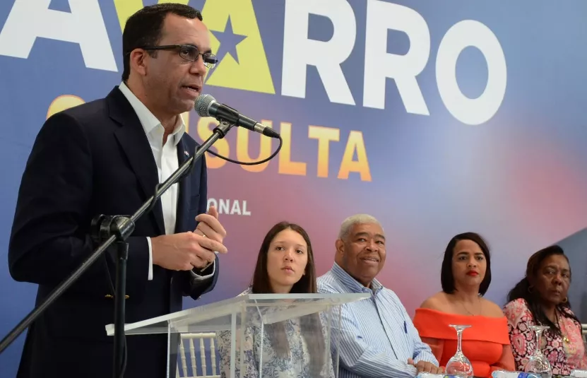 Navarro encabezó el acto de cierre de las consultas. José de León