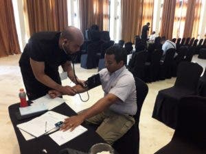 Robert Reid y Massachusetts General Hospital realizan cirugías de otorrino a pacientes de familias con escasos recursos