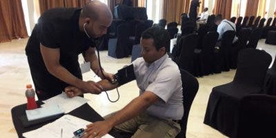 Robert Reid y Massachusetts General Hospital realizan cirugías de otorrino a pacientes de familias con escasos recursos