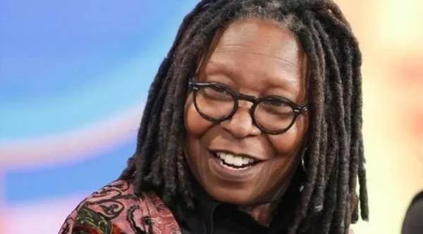 La actriz Whoopi Goldberg afirma haber estado a punto de morir por neumonía